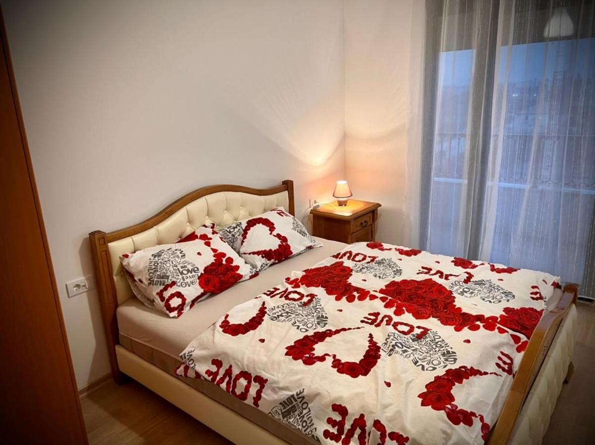 Flower And Love Flat Next To Centar Of Podgorica Exterior foto